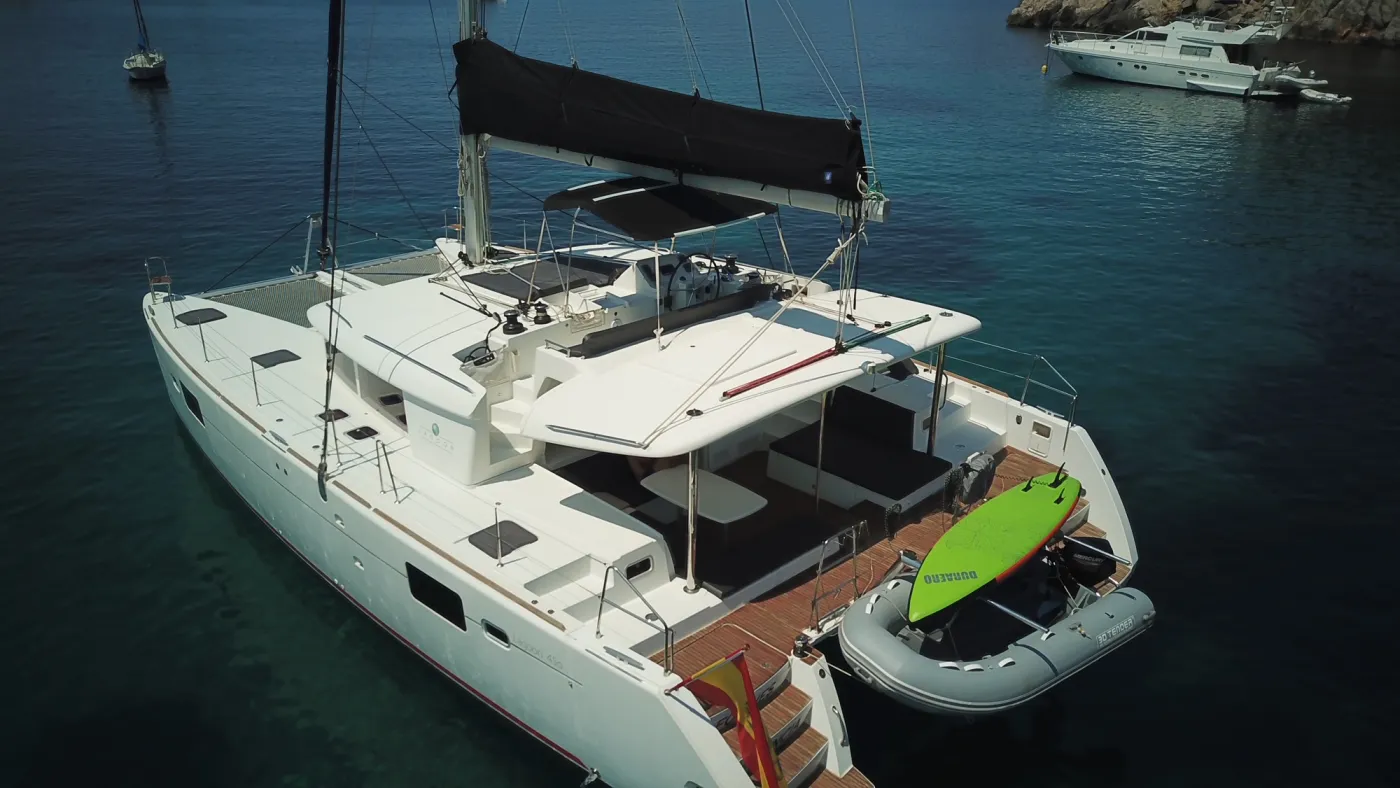Fornes - Catamaran in Eivissa