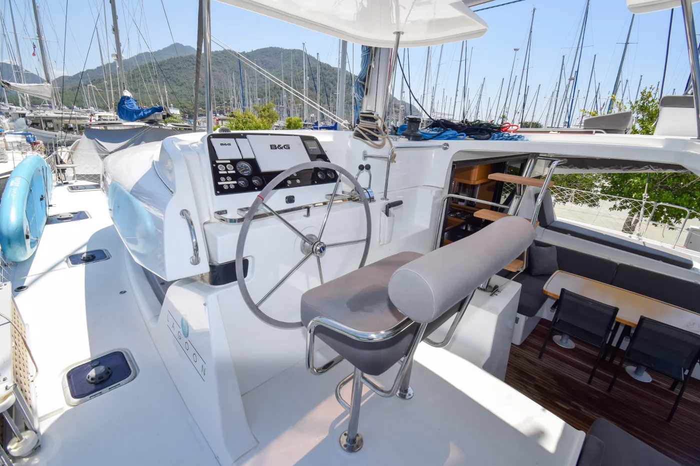 Bige - Catamaran in Adaköy