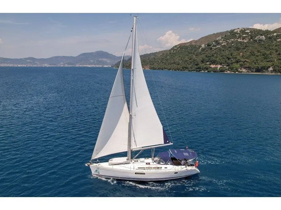 Loki - Sailboat in Adaköy