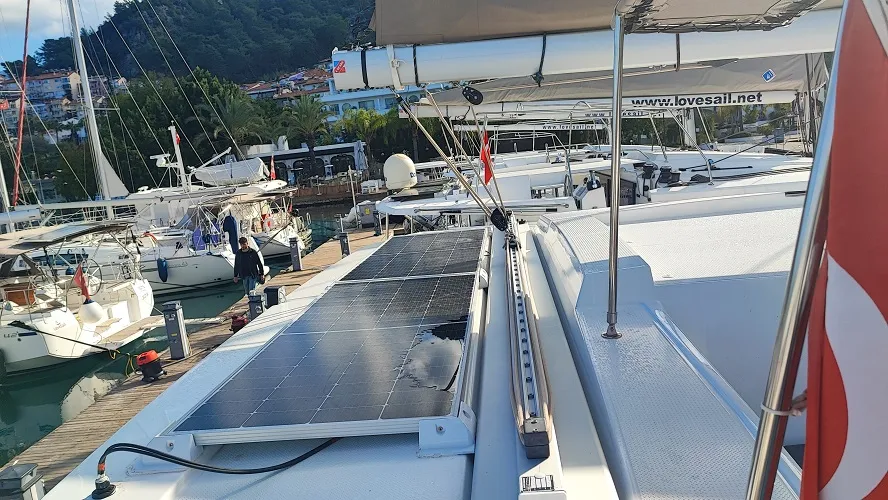 Reina - Catamaran in Karagözler