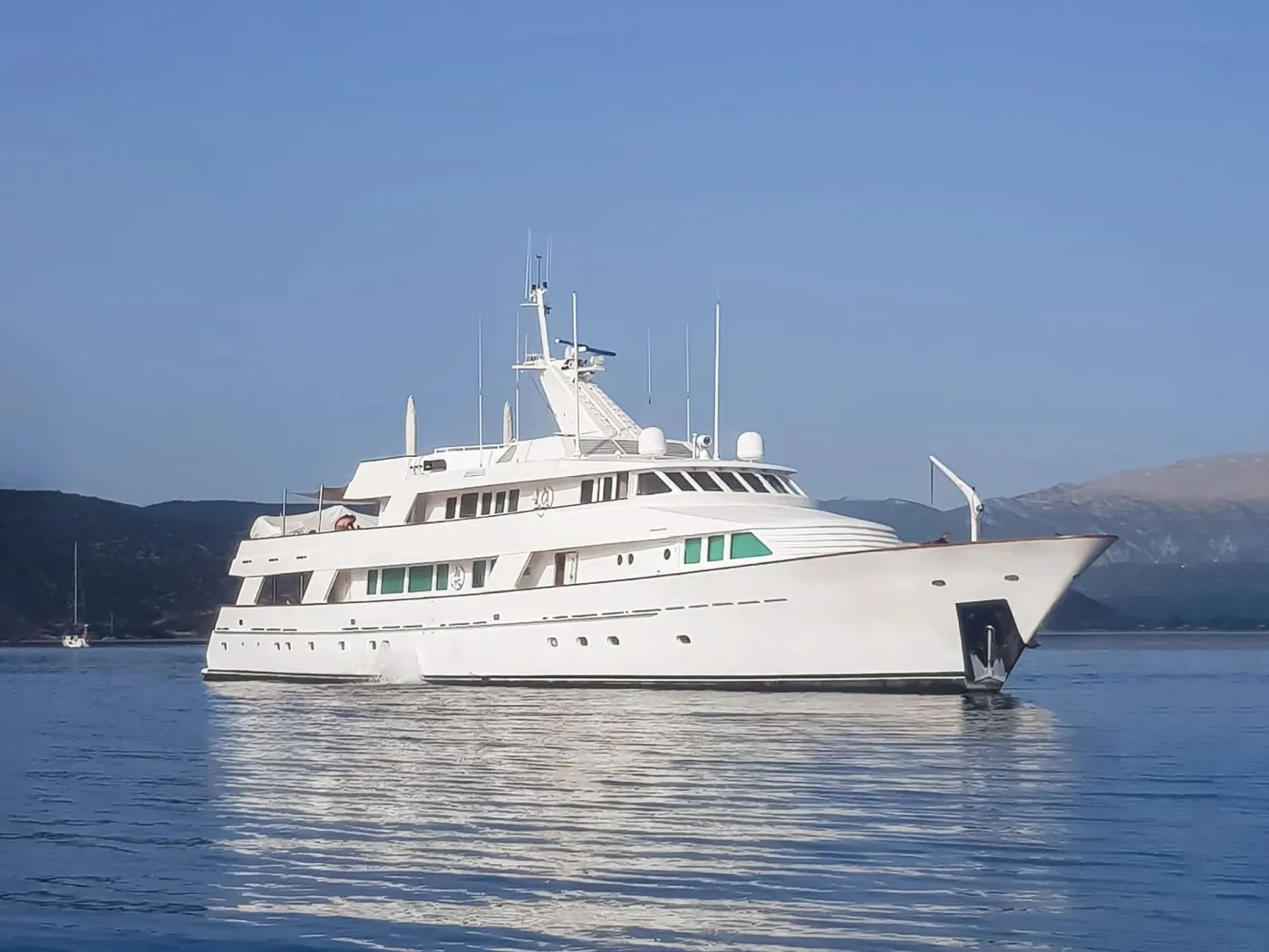 Kokomo Nights - Motor Yacht in Alimos