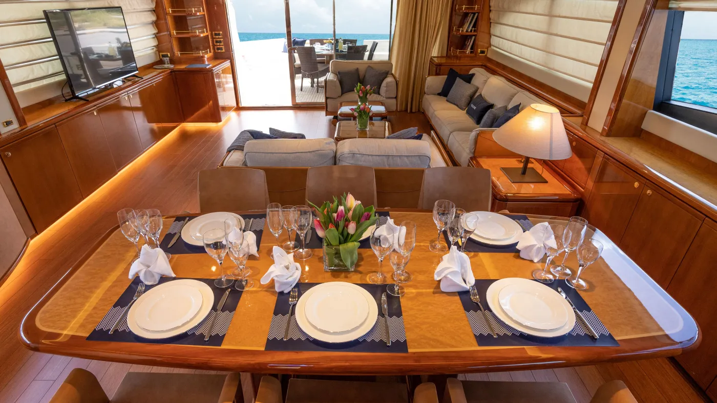 ESTIA YI - Motor Yacht in Elliniko