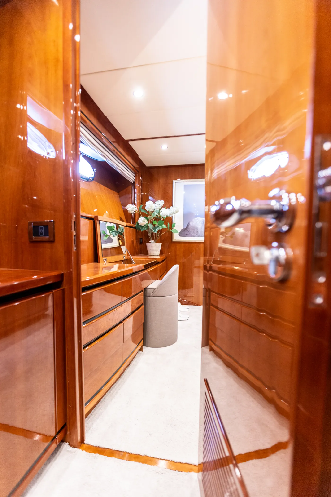 PAREAKI - Motor Yacht in Pireas