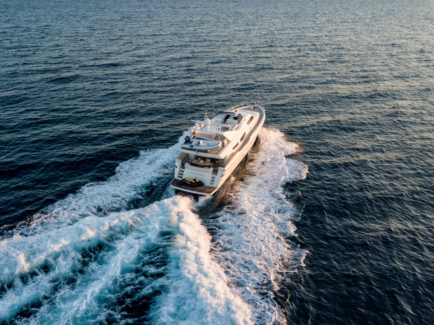 PAREAKI - Motor Yacht in Pireas