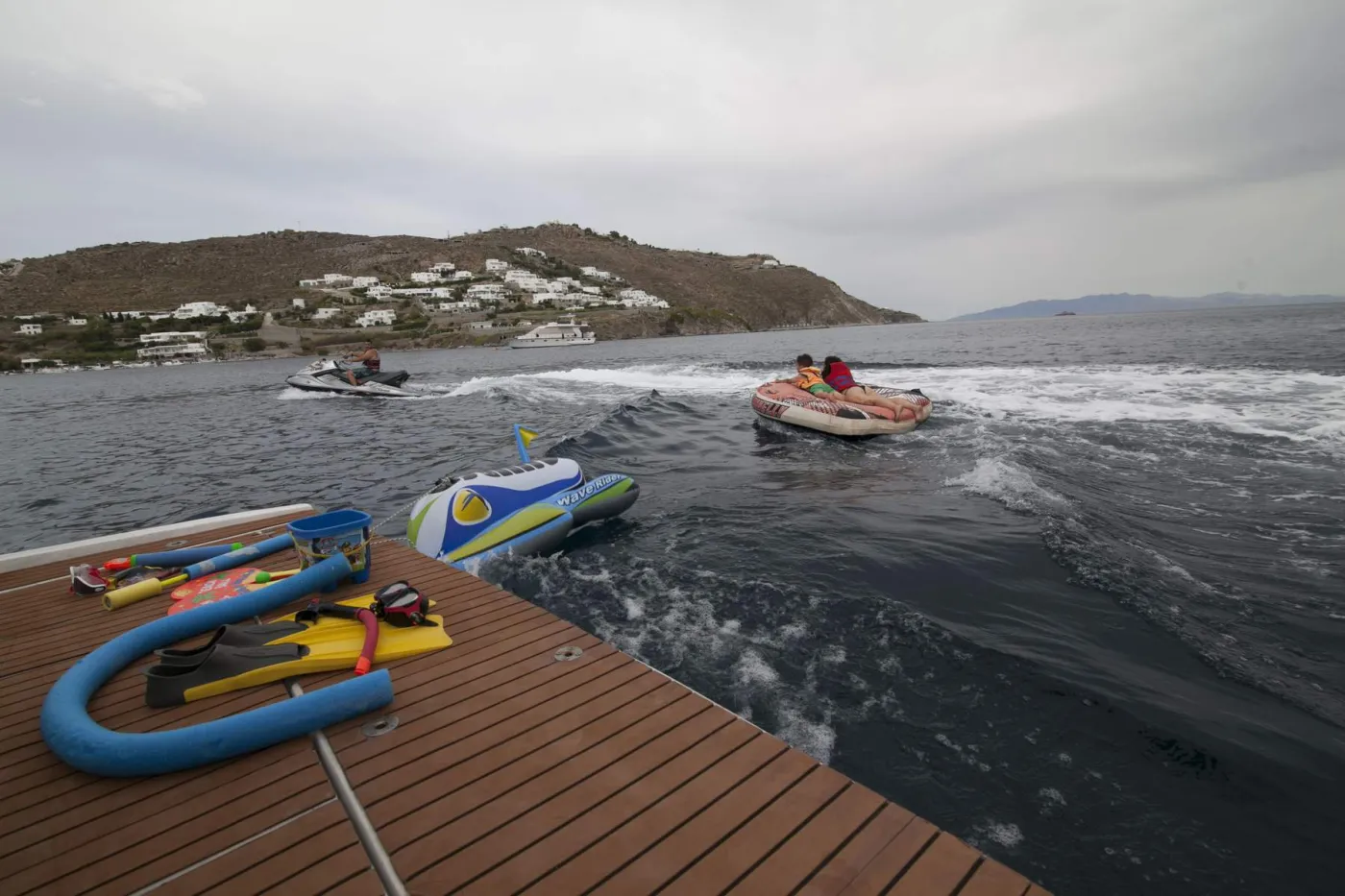 Ferretti - Motor Yat içinde Mikonos