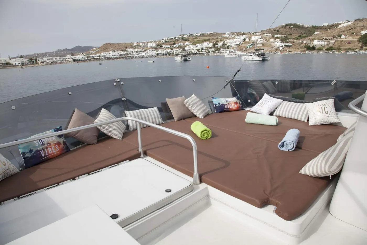 Ferretti - Motor Yat içinde Mikonos