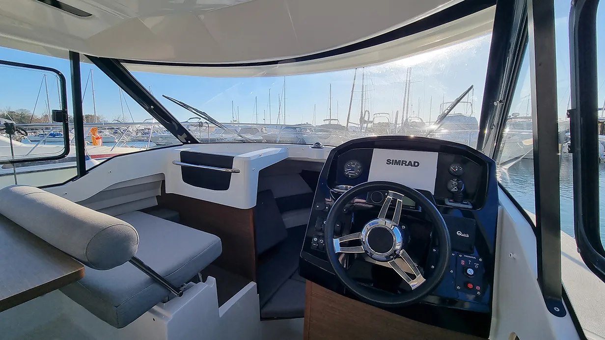 Nixi - Motor Yacht in Zadar