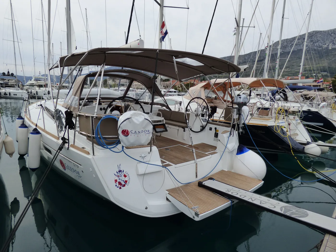 Geronimo - Sailboat in Kaštel Gomilica