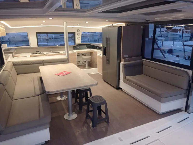 Mary - Catamaran in Cannigione