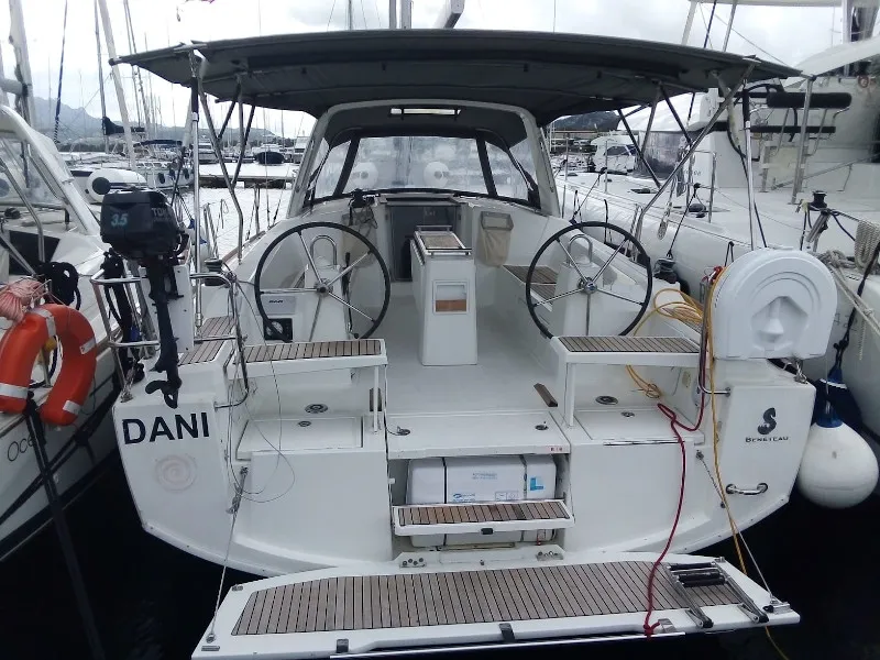 Dani - Sailboat in Cannigione