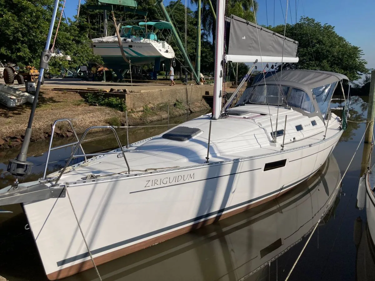 Ziriguidum - Sailboat in Paraty
