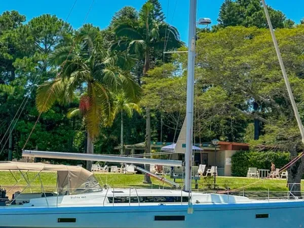 TUTO PASSA - Sailboat in Paraty