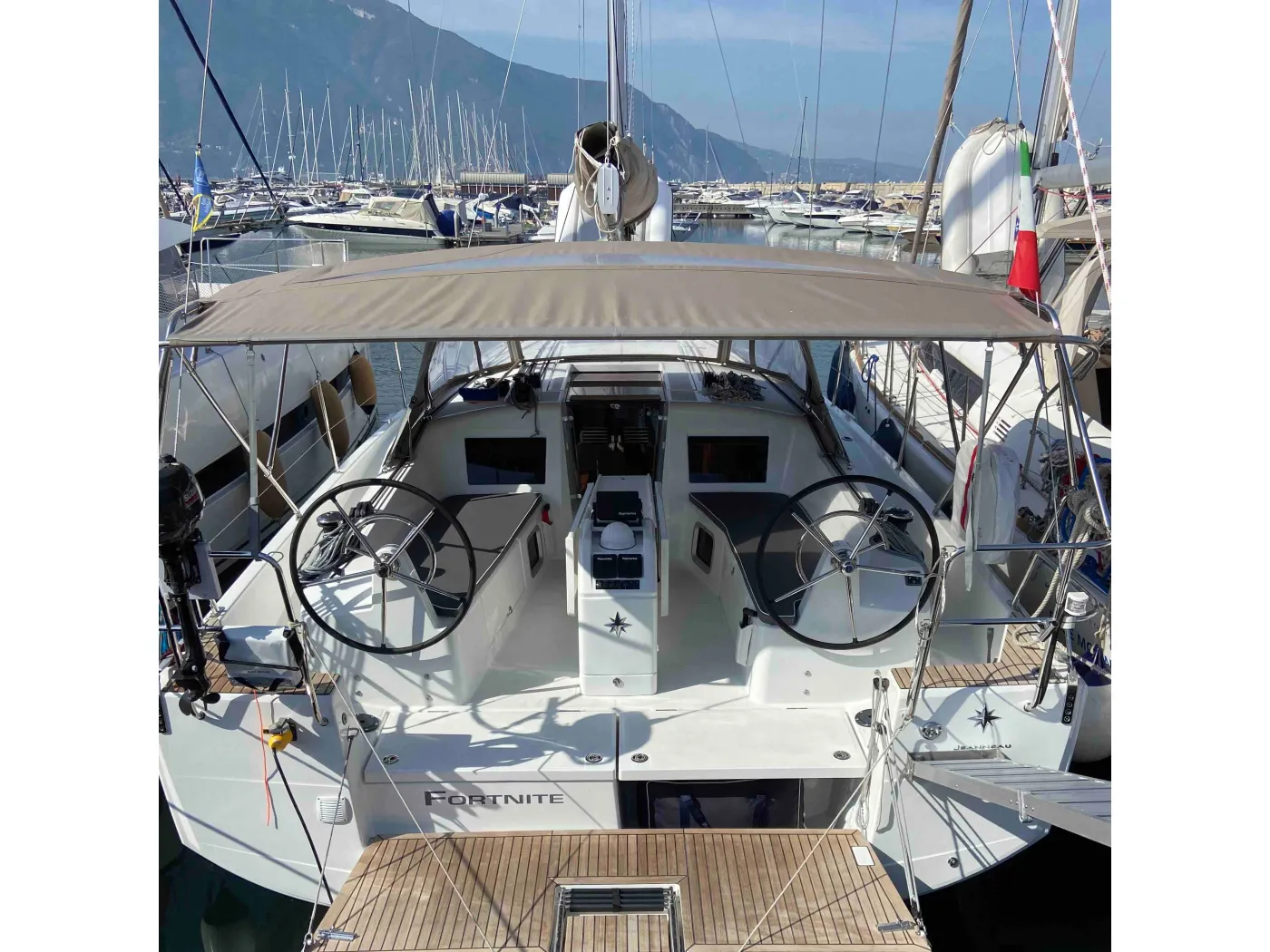 Fortnite - Sailboat in Castellammare di Stabia