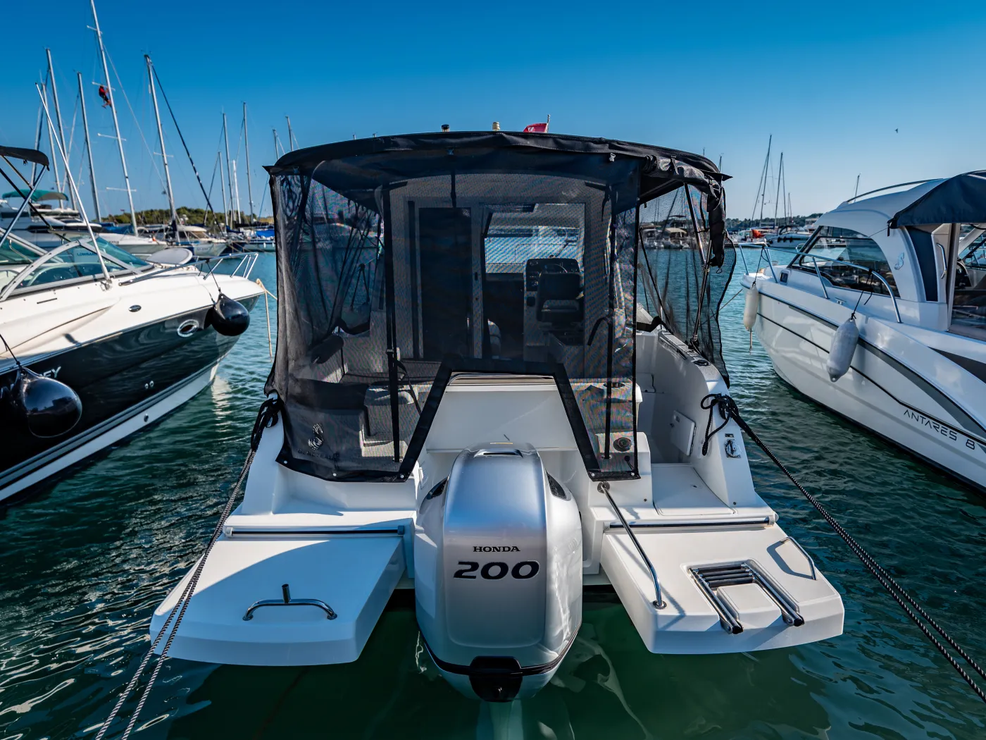 Lilli - Motor Yacht in Pula