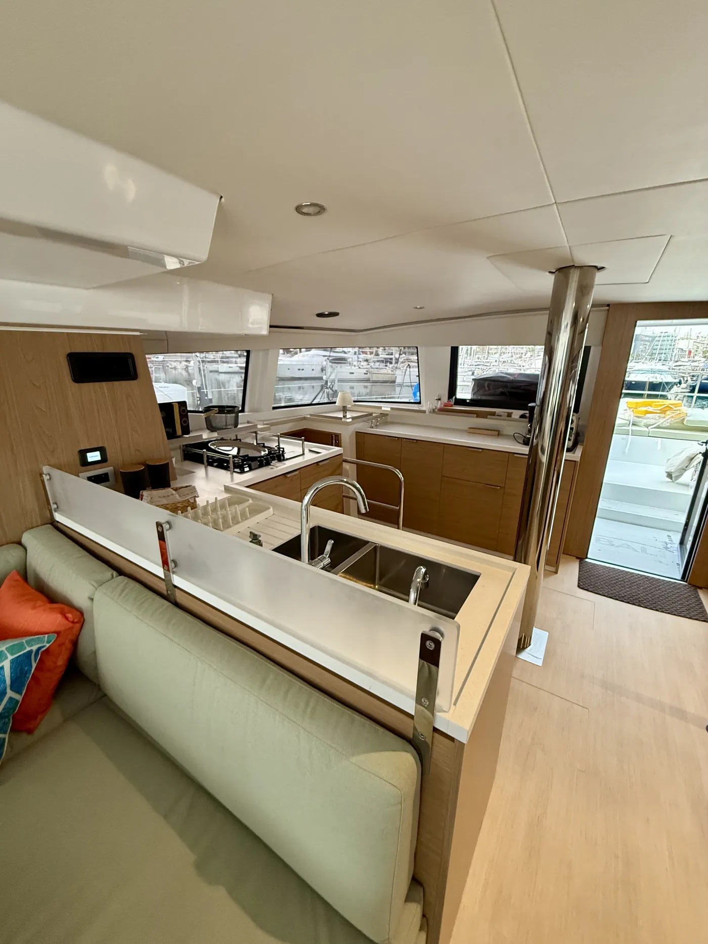 Keysmet - Catamaran in Tourlos