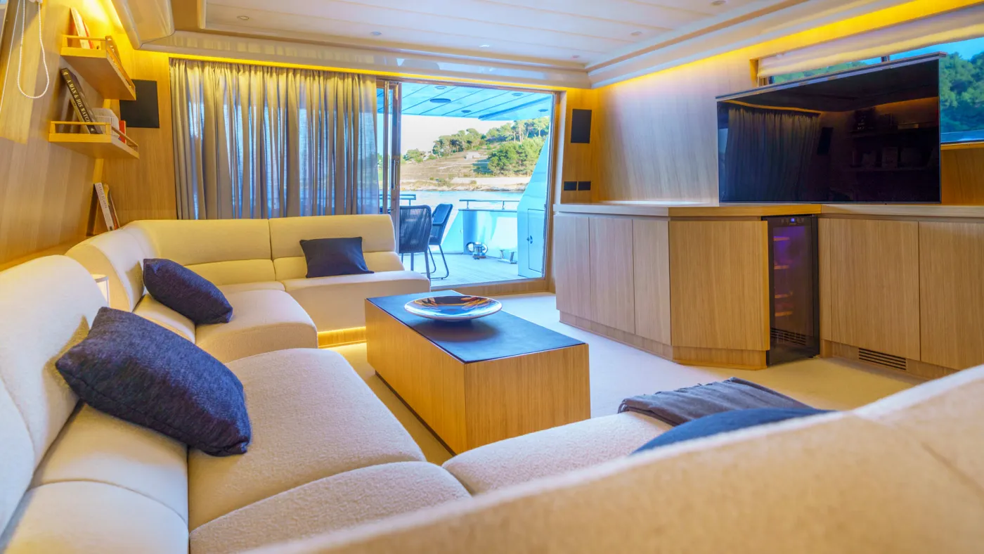 Phantom - Motor Yacht in Split