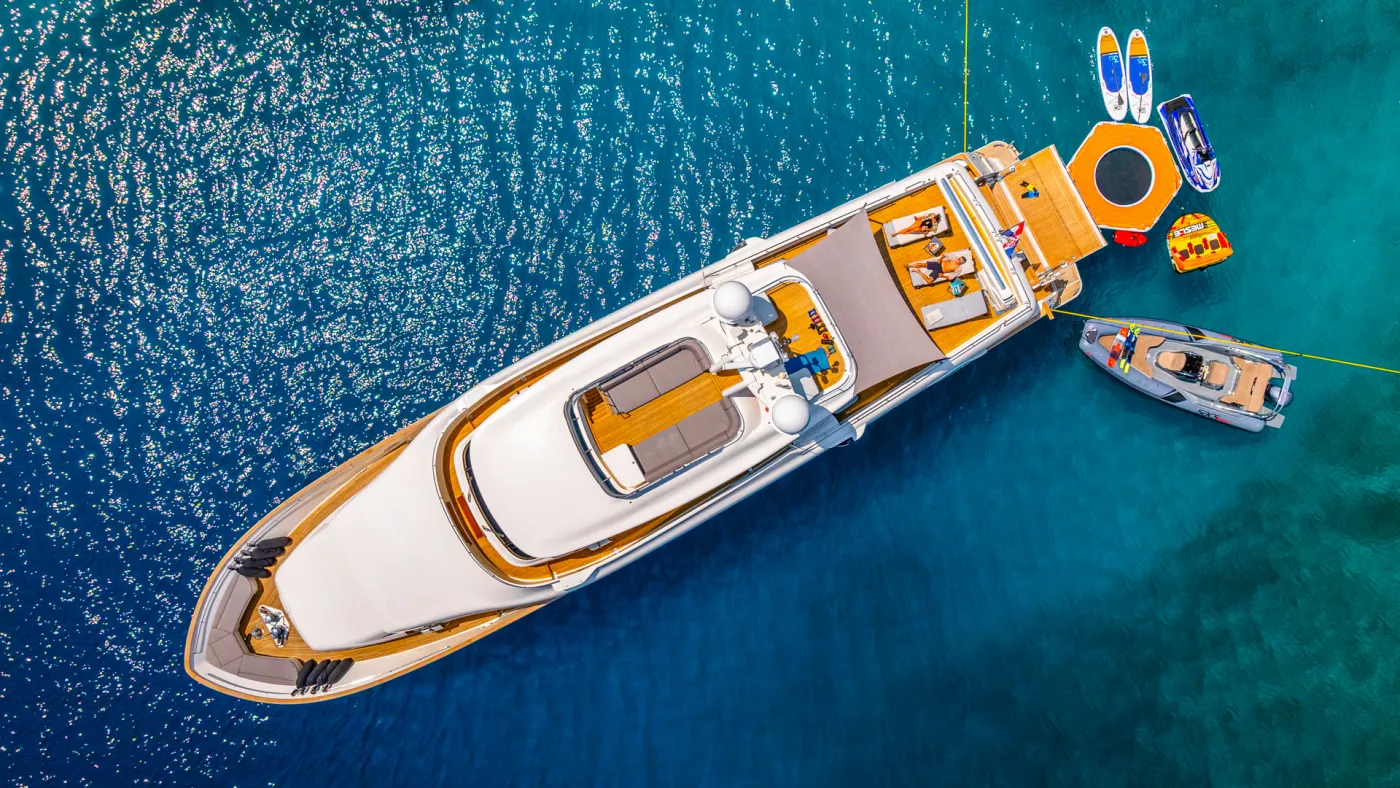 Klobuk - Motor Yacht in Kaštel Gomilica