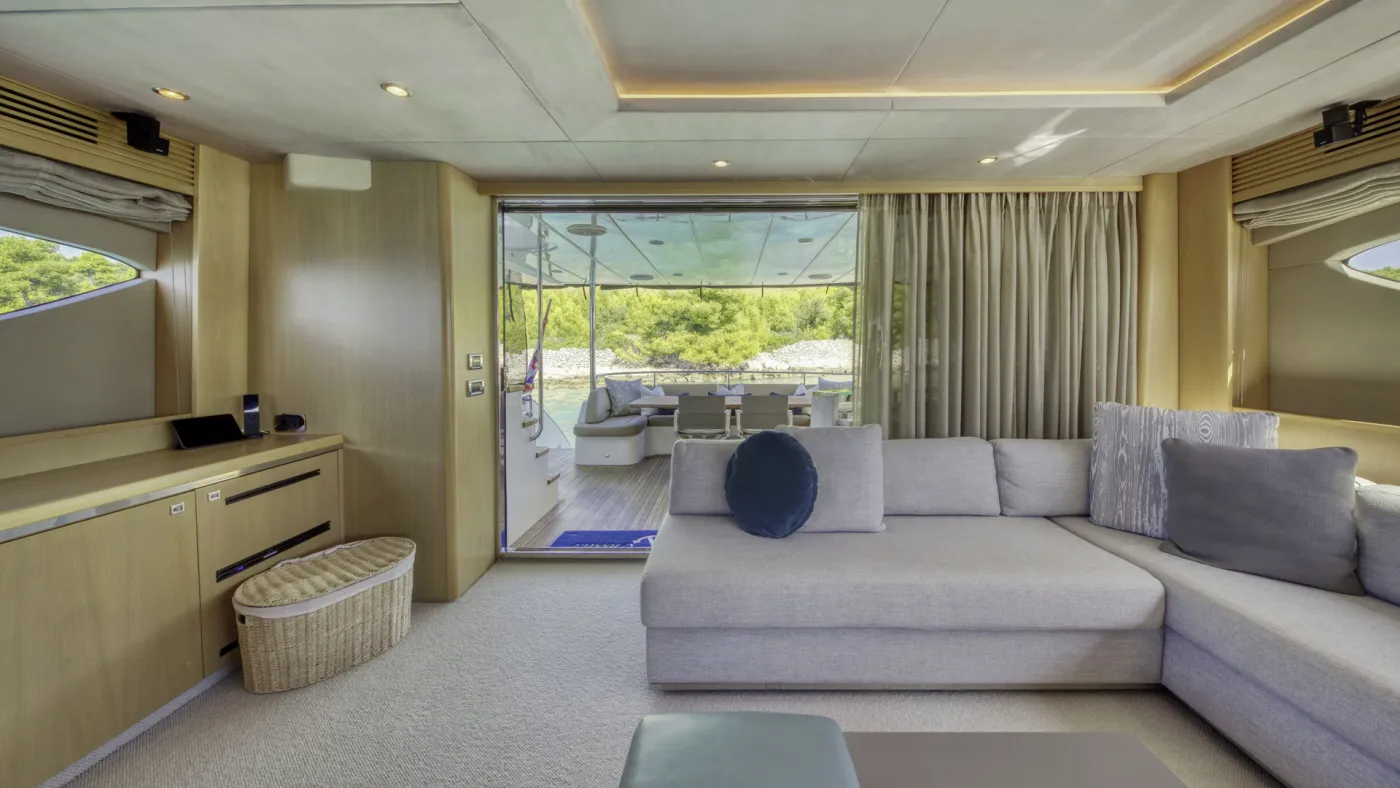 Insieme - Motor Yacht in Trogir