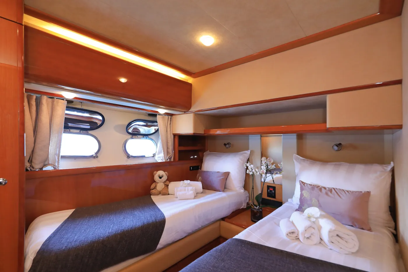 Quo Vadis I - Motor Yacht in Pakoštane