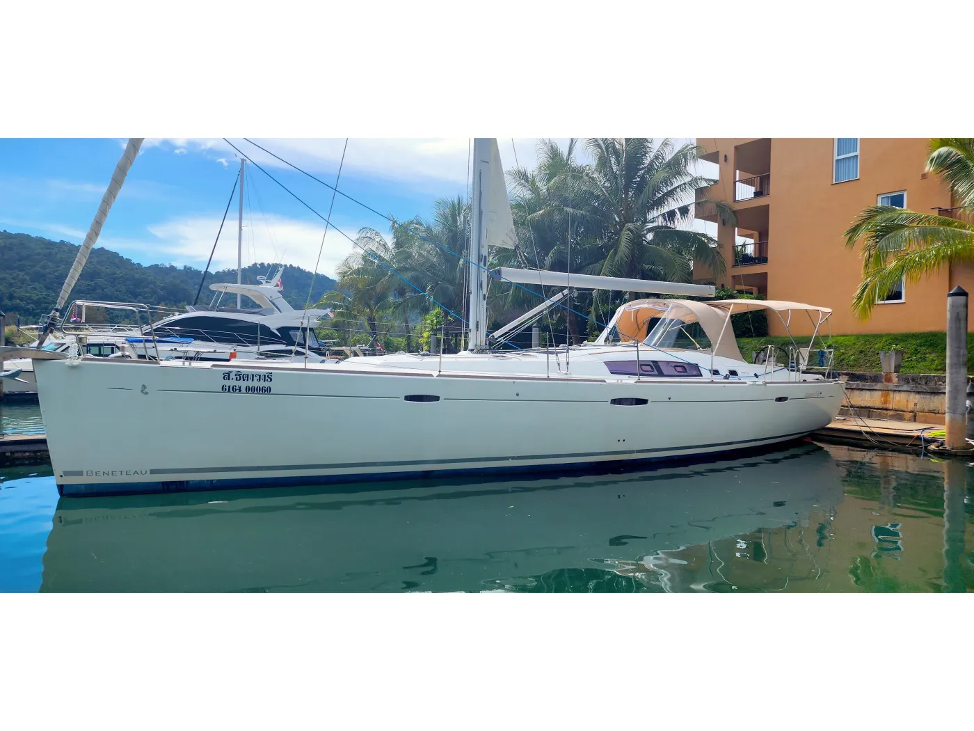 Thidawaree - Sailboat in Koh Chang Tai