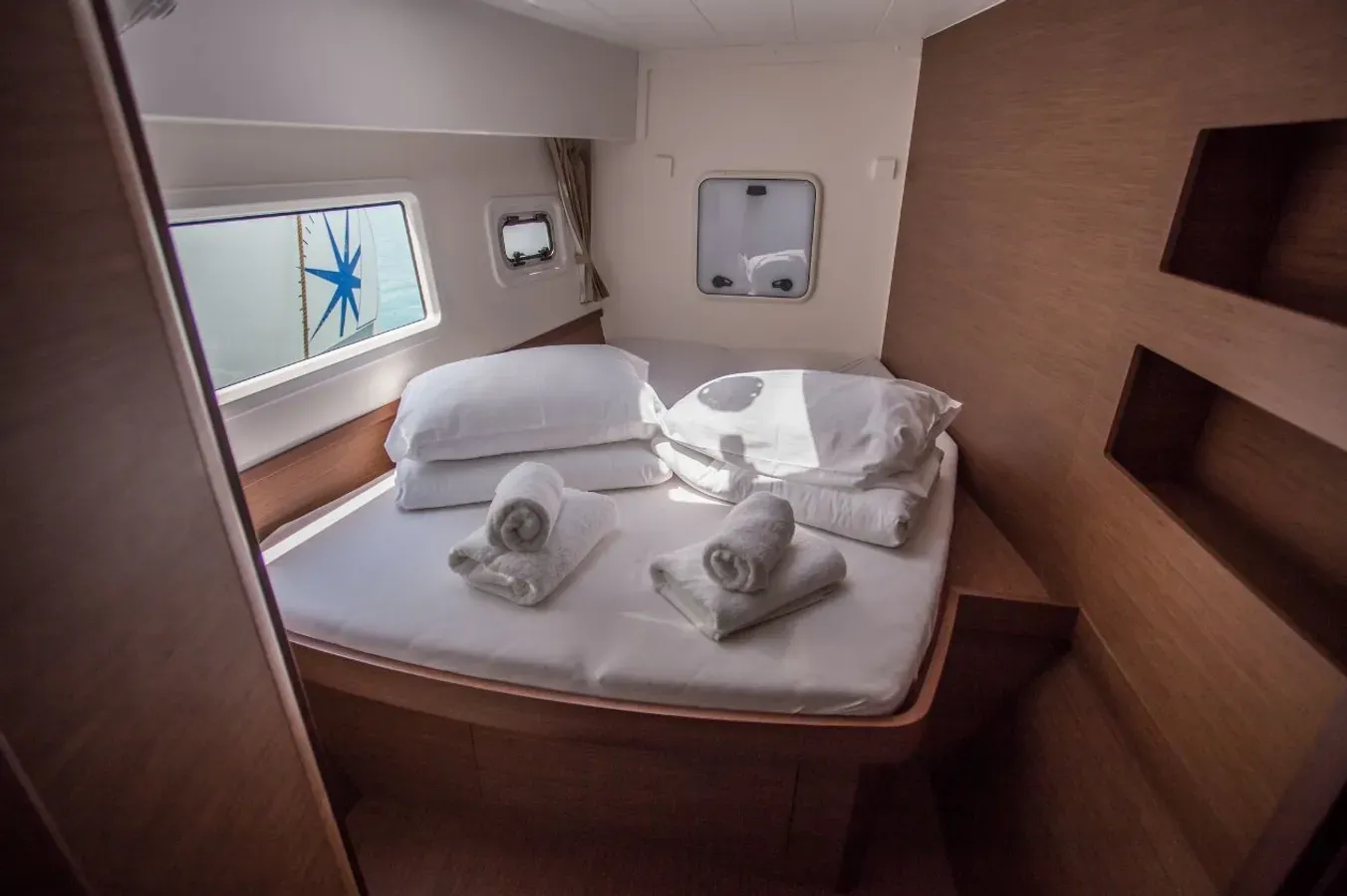 Ariel 3 - Catamaran in Koh Chang Tai