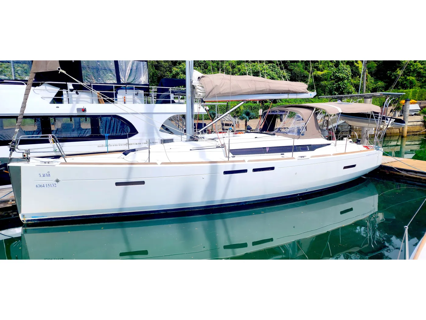 Malee - Sailboat in Koh Chang Tai