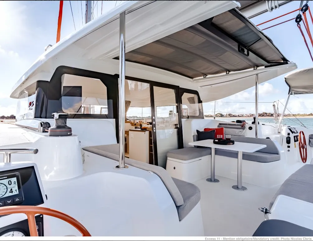 Axieros II - Catamaran in Ligia
