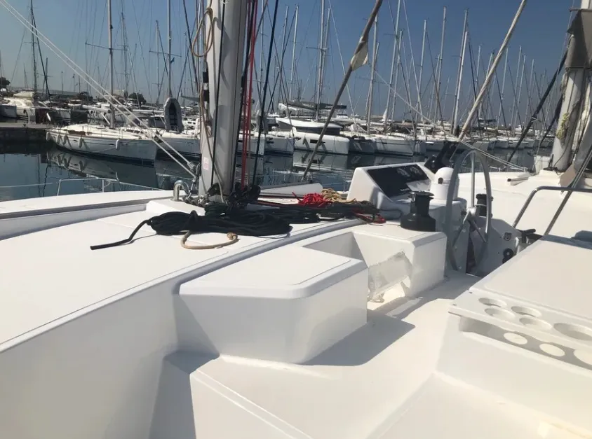 Samothraki 1 - Catamaran in Ligia