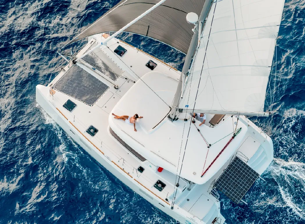 EXPLORER - Katamaran içinde Lefkada
