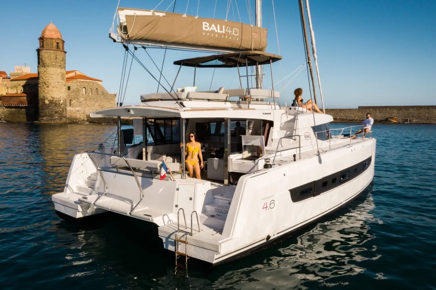 NIA - Catamaran in Barcelona