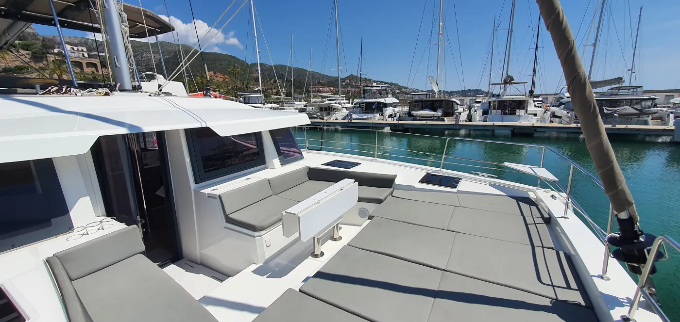 NIA - Catamaran in Barcelona