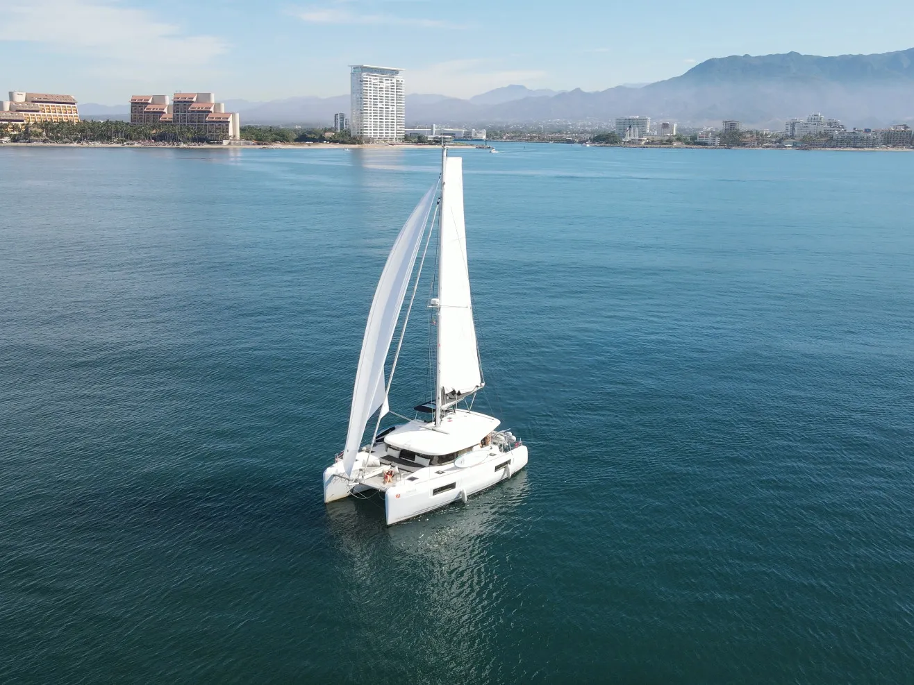 Laguna Goo - Katamaran içinde Marina Vallarta