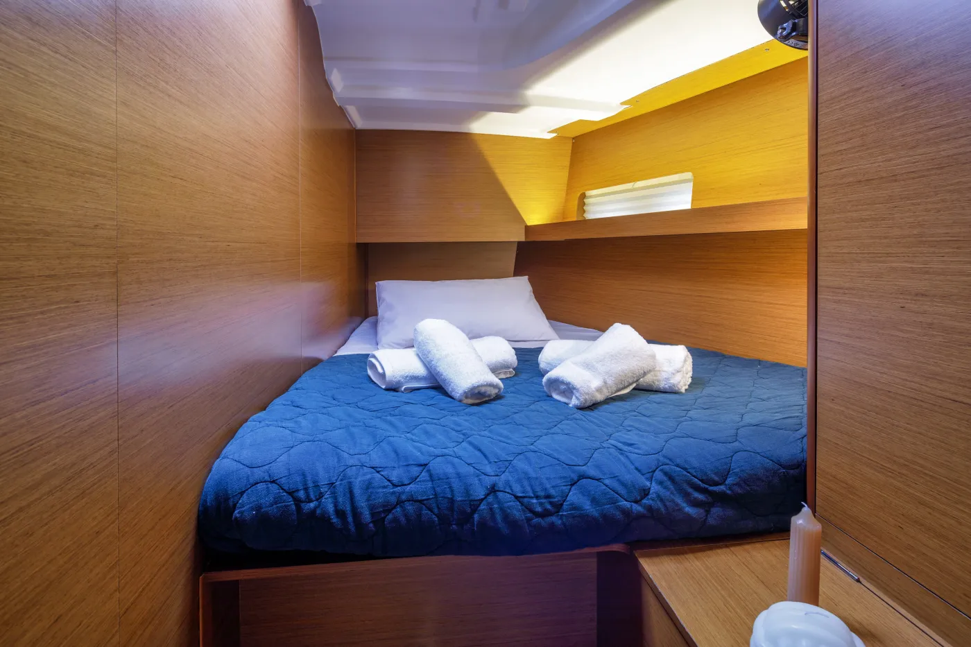 DISCOVERY BLUE - Sailboat in Nea Peramos
