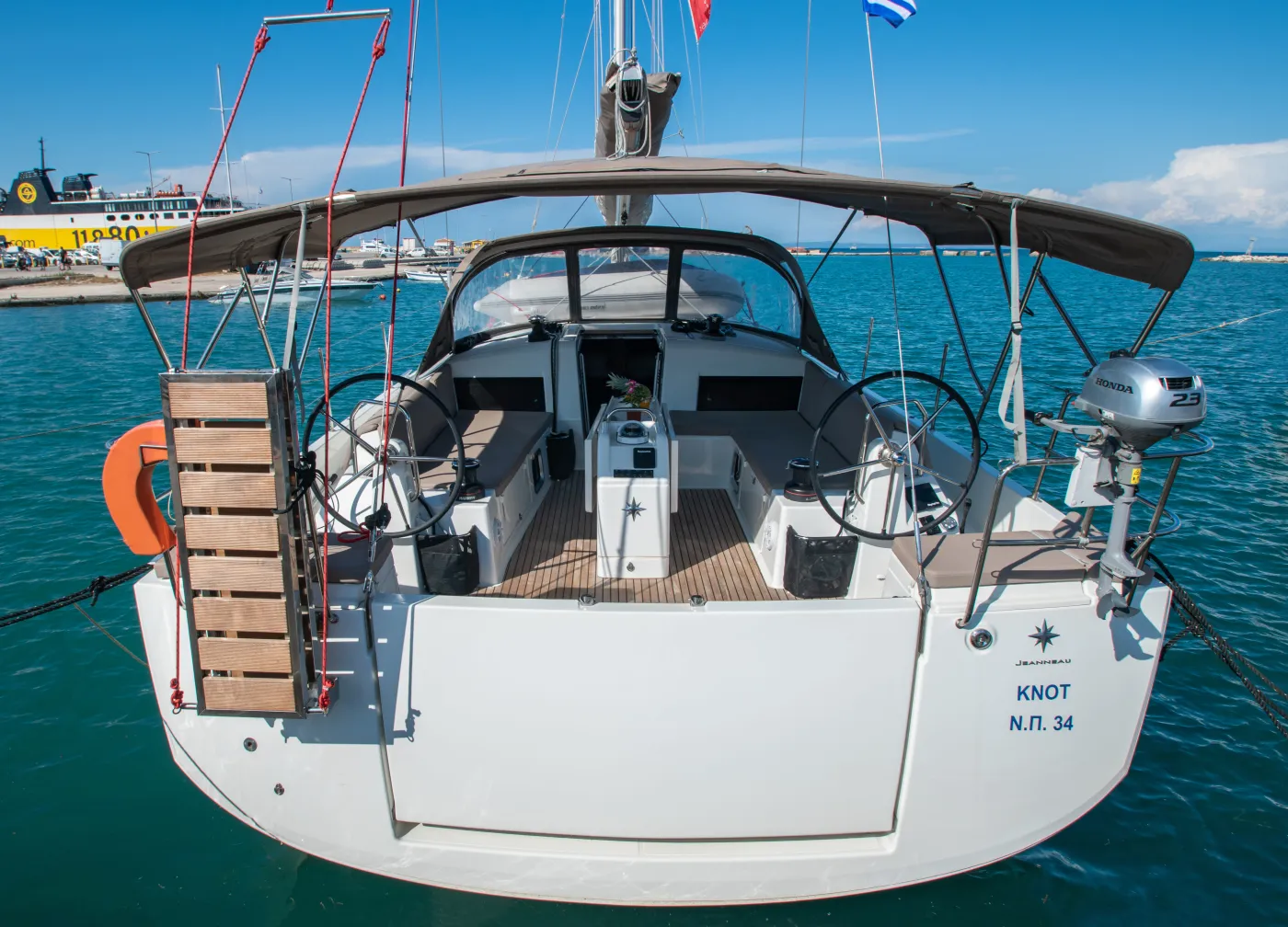 KNOT - Sailboat in Zakinthos