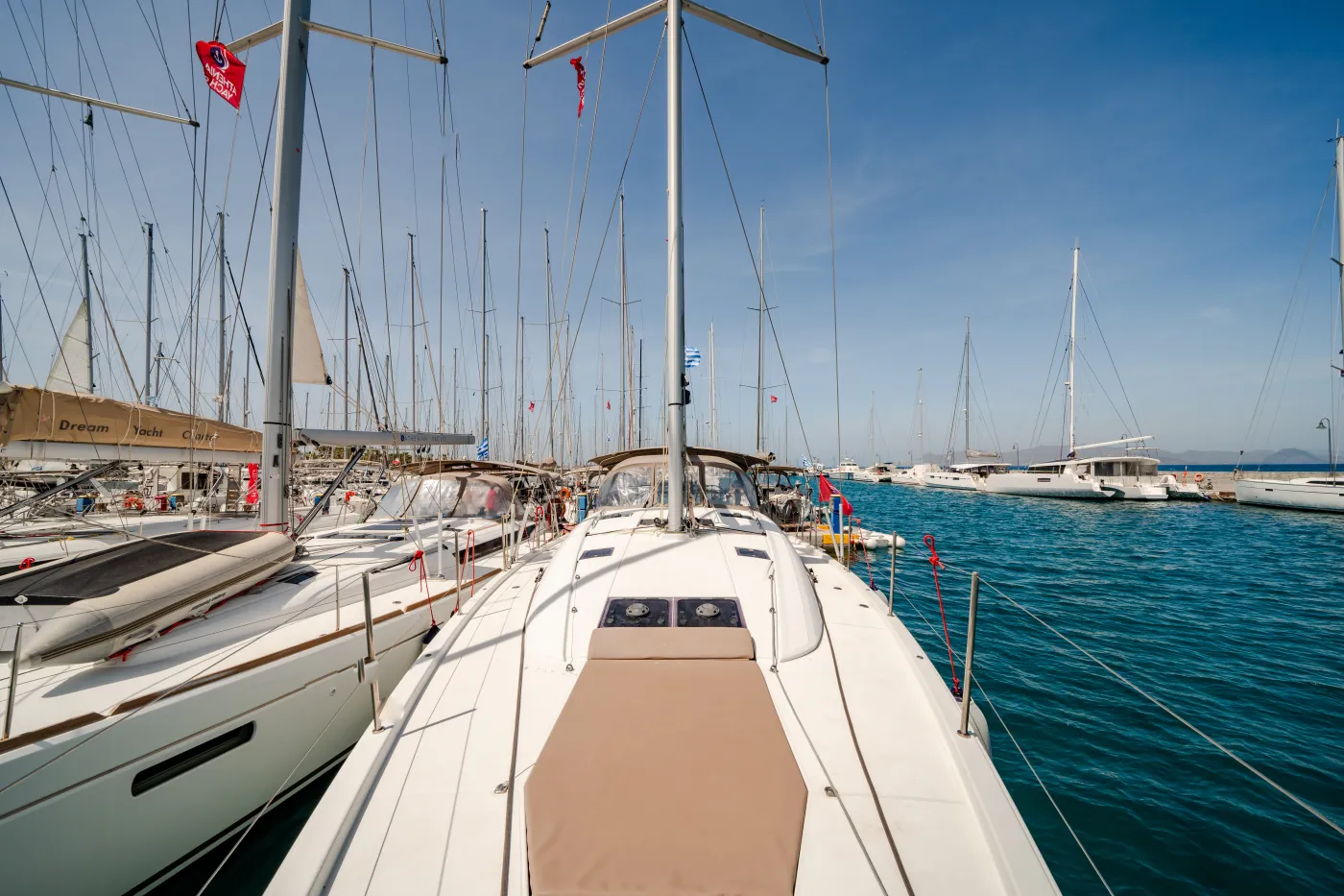 CELENA IV - Sailboat in Mpenitses