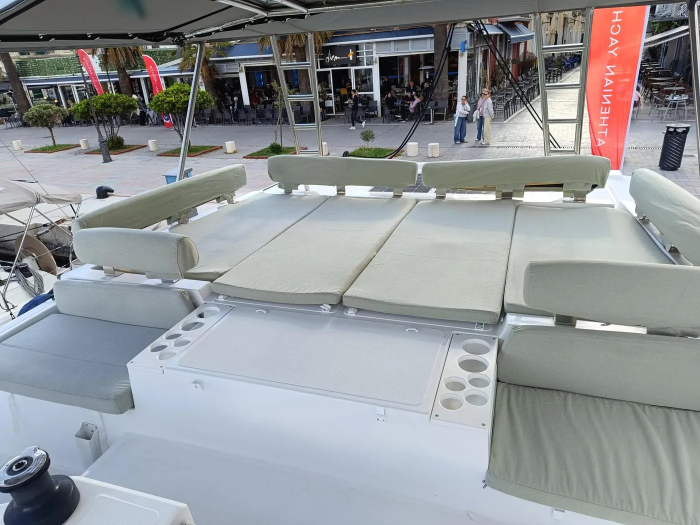 VEGAS - Catamaran in Kallithea