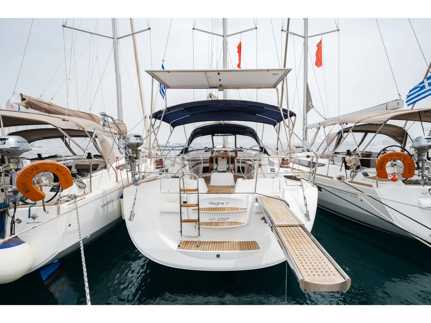 REGINA V - Sailboat in Lavrio