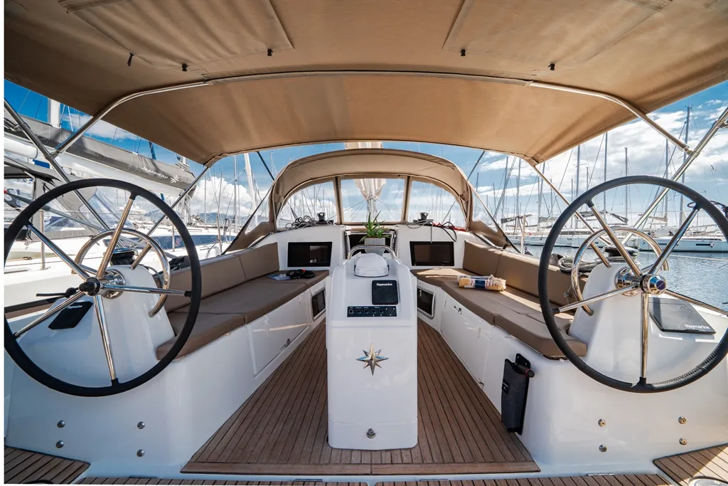 MYRIANA - Sailboat in Piso Livadi