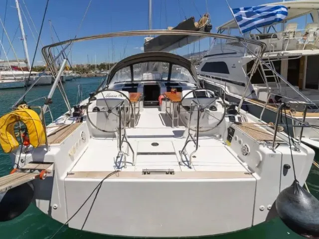 Big Blue - Yelkenli içinde Alimos