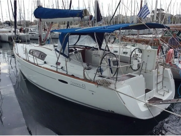 Seacret - Sailboat in Alimos