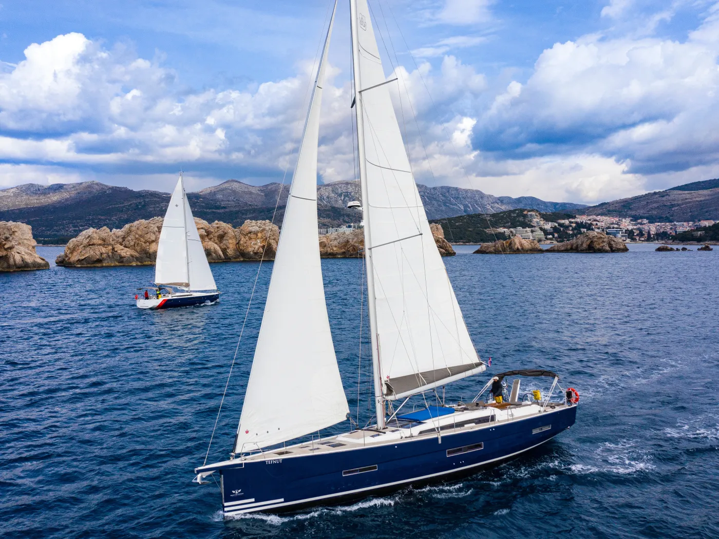 TEFNUT - Sailboat in Primošten