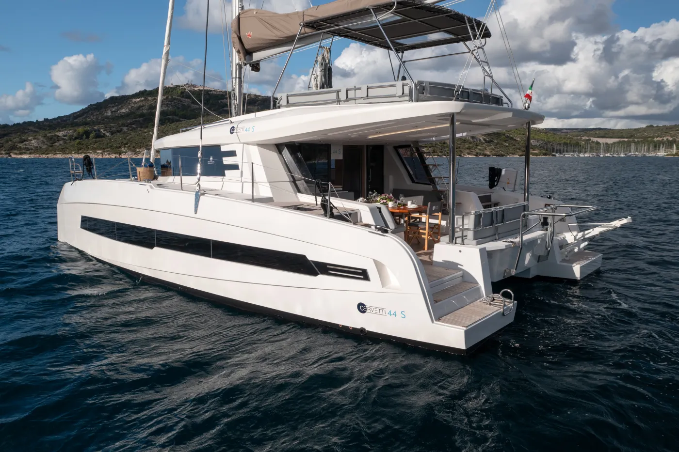 Alba - Catamaran in Primošten