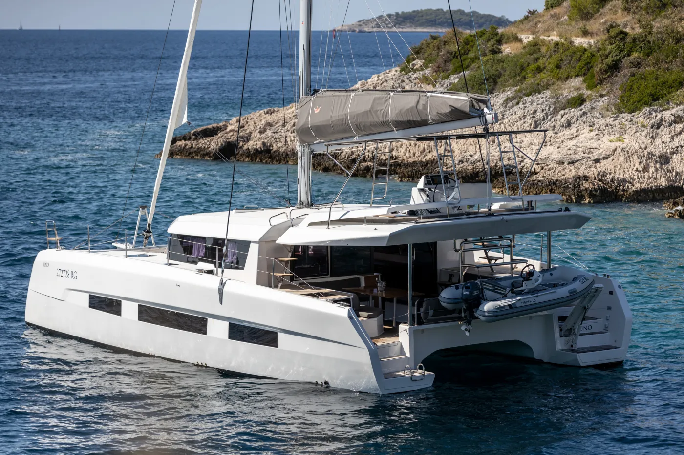 CAT - Catamaran in Primošten