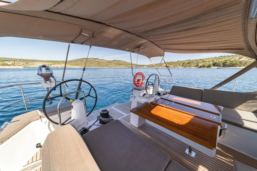 FREKI - Sailboat in Primošten