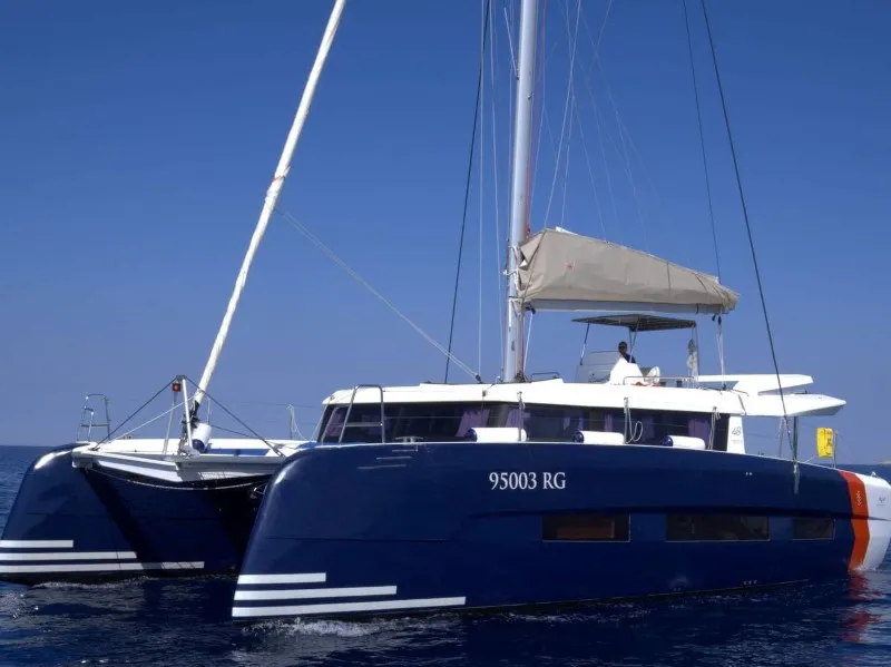 VAR - Catamaran in Primošten