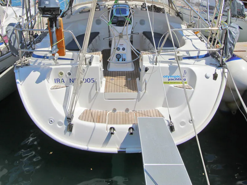 Ira - Sailboat in Lavrio