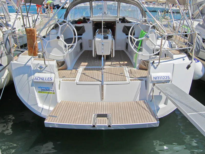 Achilles - Sailboat in Lavrio