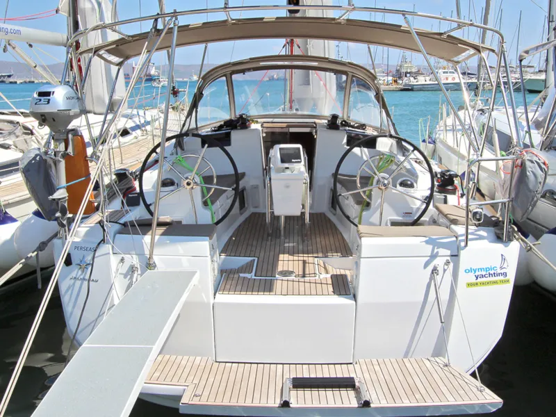 Perseas - Sailboat in Lavrio
