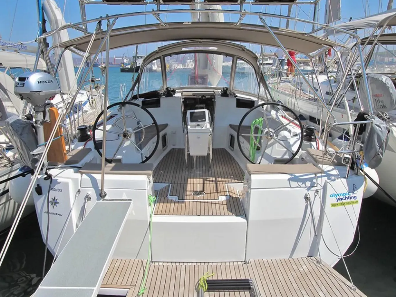 Kronos - Sailboat in Lavrio