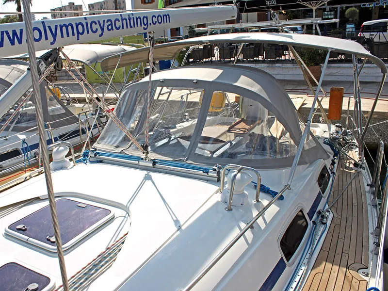 Aristoteles - Sailboat in Lavrio